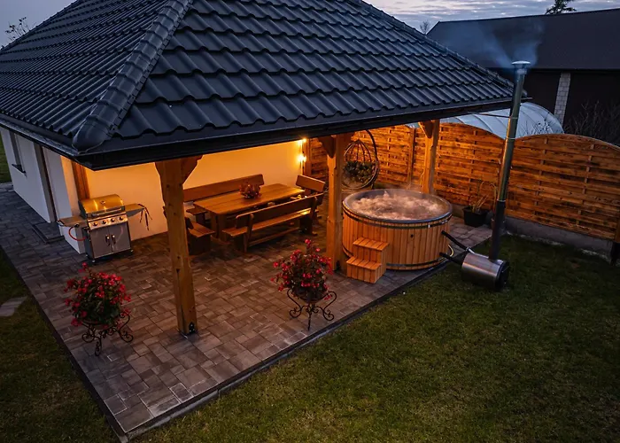 Dworek Pod Krzyztoporem Ujazd Agroturystyka